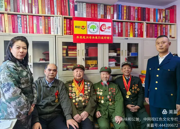 看望慰问共和国第一代战机大队长、共和国功勋获得者、开国将士——孙佑民(图1)