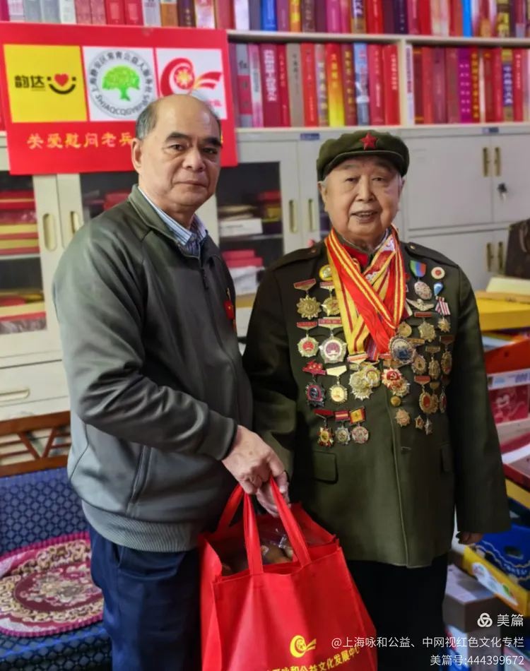看望慰问共和国第一代战机大队长、共和国功勋获得者、开国将士——孙佑民(图6)